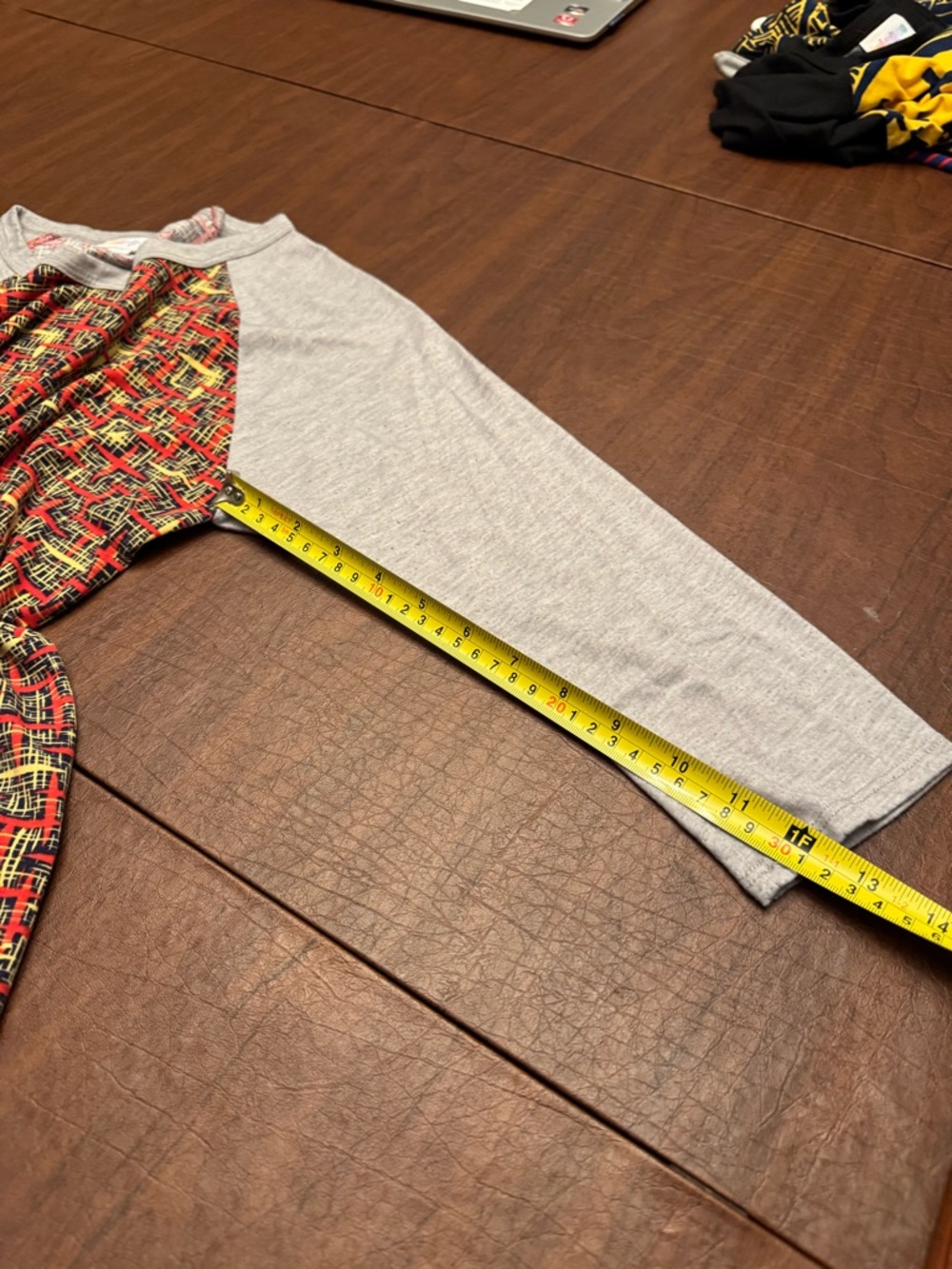 LuLaRoe Randy Raglan Tee - Red/Yellow Geometric Grid Print - Size Small - Picture 9 of 9